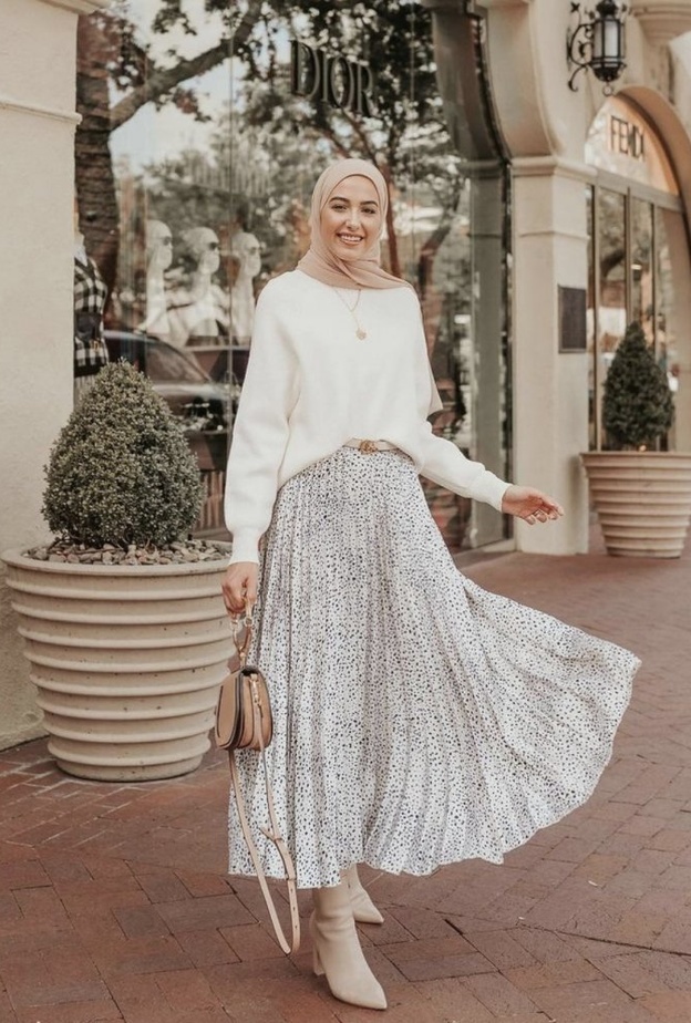  التنورة الميدي باسلوب لينا صنوبر الانيق