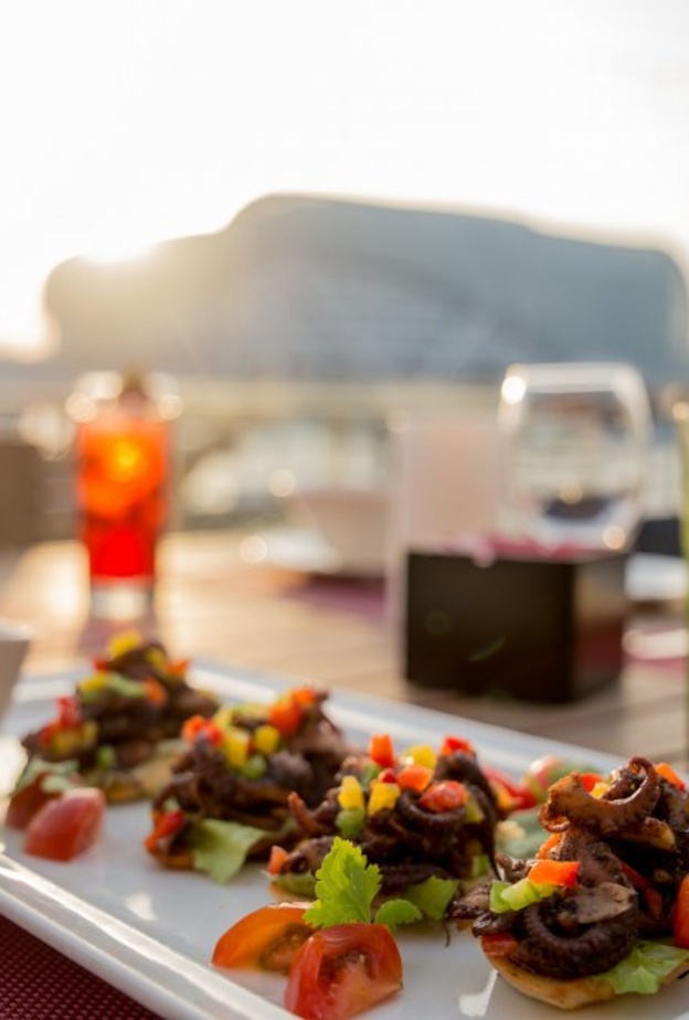 مطعم أكواريوم