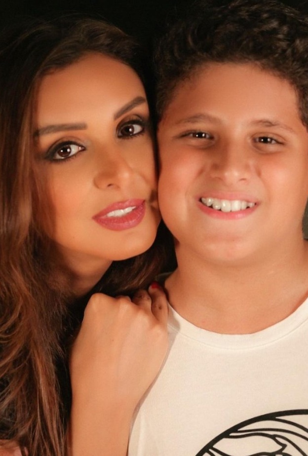 أنغام وابنها