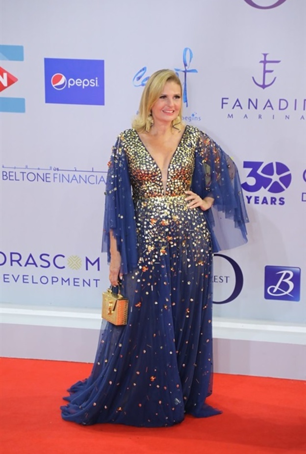  فساتين سهرة لوالدة العروس من ليث معلوف