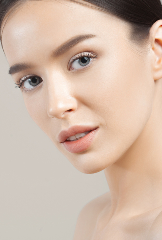 طرق الحصول على بشرة متوهجة قبل نهاية العام.