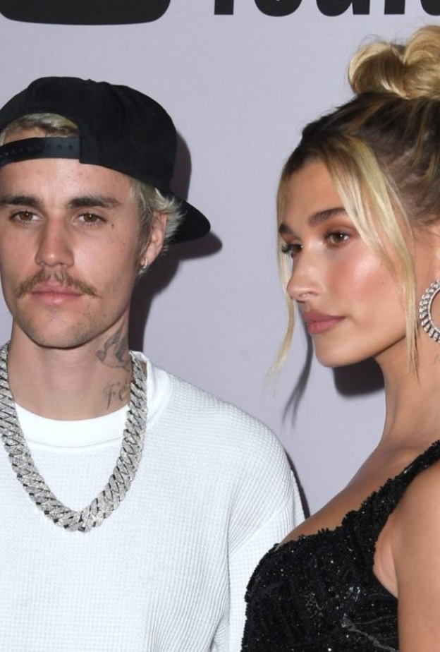 هايلي بيبر تكشف عن اللحظة التي أدركت فيها بأنها تحب جاستن بيبر