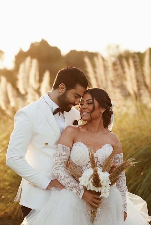 حازم ايهاب وعروسته