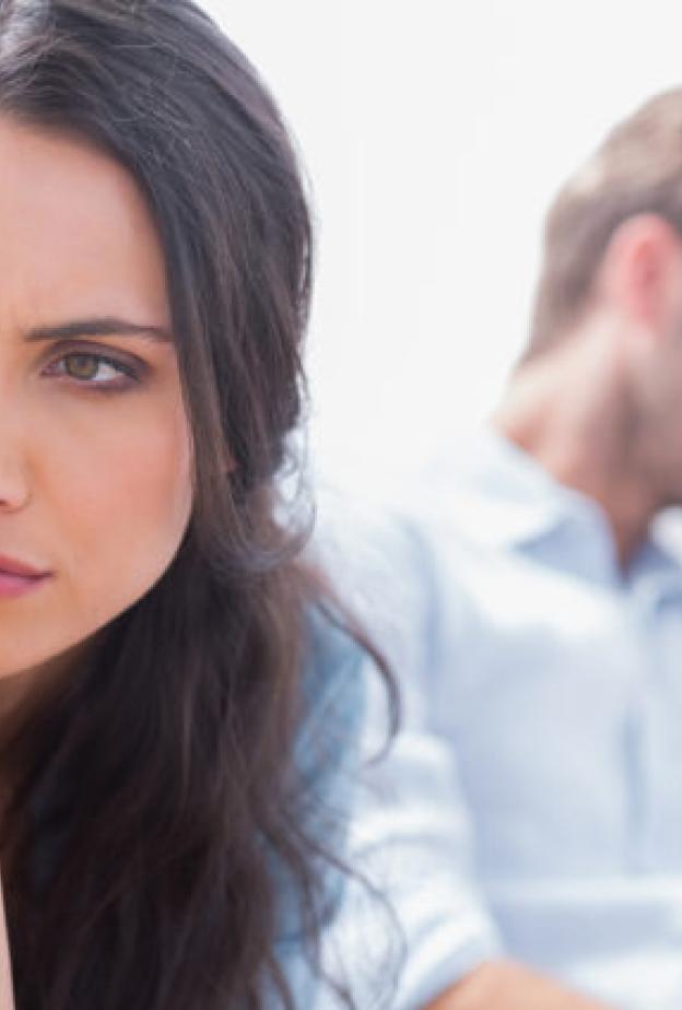 ما هي علامات الغيرة عند الرجل العاشق