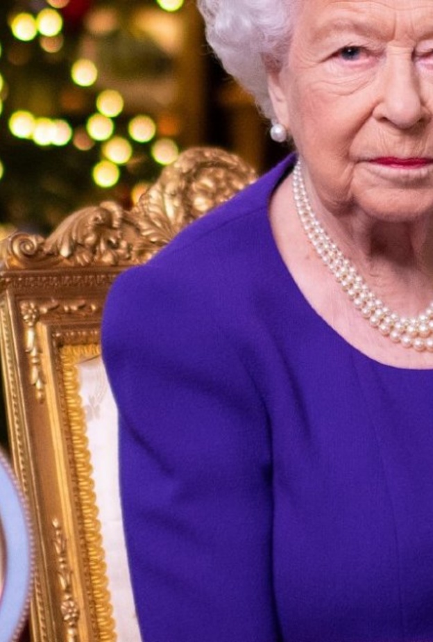 إطلالة ملكة بريطانيا في خطابها السنوي