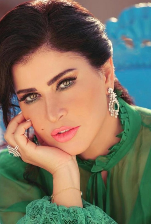 الفنانة جومانا مراد