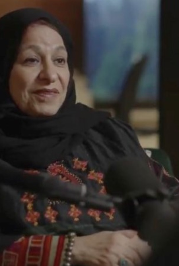 تعرفوا على ليلى البسام الحاصلة على وسام الملك خالد للتميز في مجال خدمة التراث الوطني