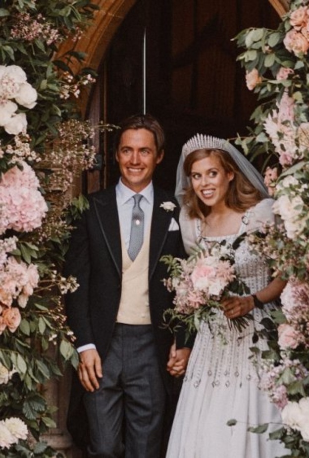 الأميرة بياتريس تخطط لإقامة حفل زفاف ثاني