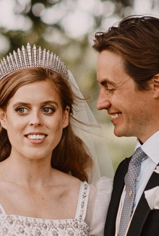 هل تظهر الأميرة بياتريس بتاج ملكي مرة أخرى بعد زواجها؟