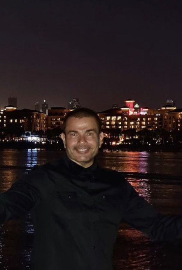 عمرو دياب يودع عام ٢٠٢٠ من مدينة دبي 