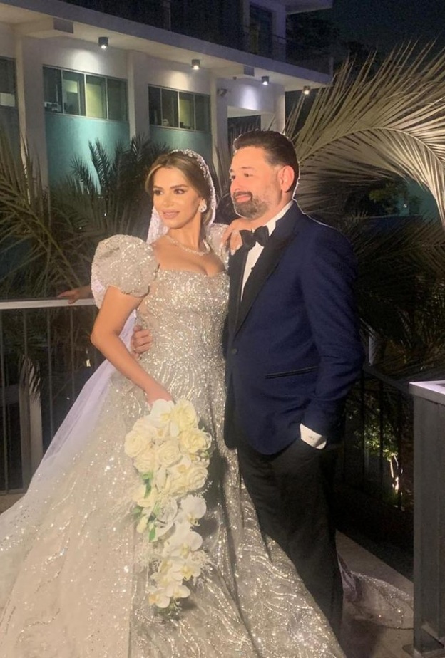  أمير شاهين وزوجته