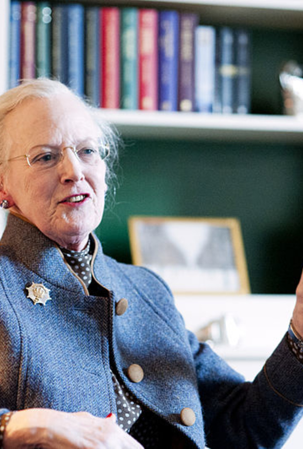 ملكة الدنمارك تحصل على لقاح كورونا