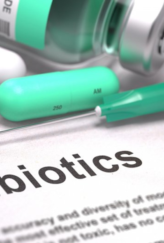 أضرار الإفراط في المضادات الحيوية