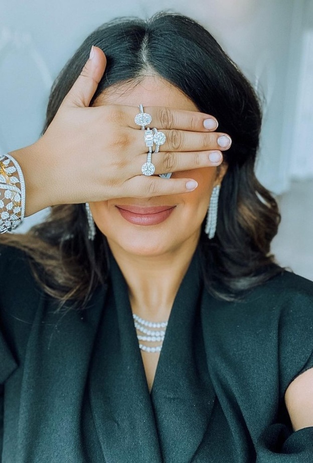 طرق تنسيق الخواتم من وحي اسماء الملا