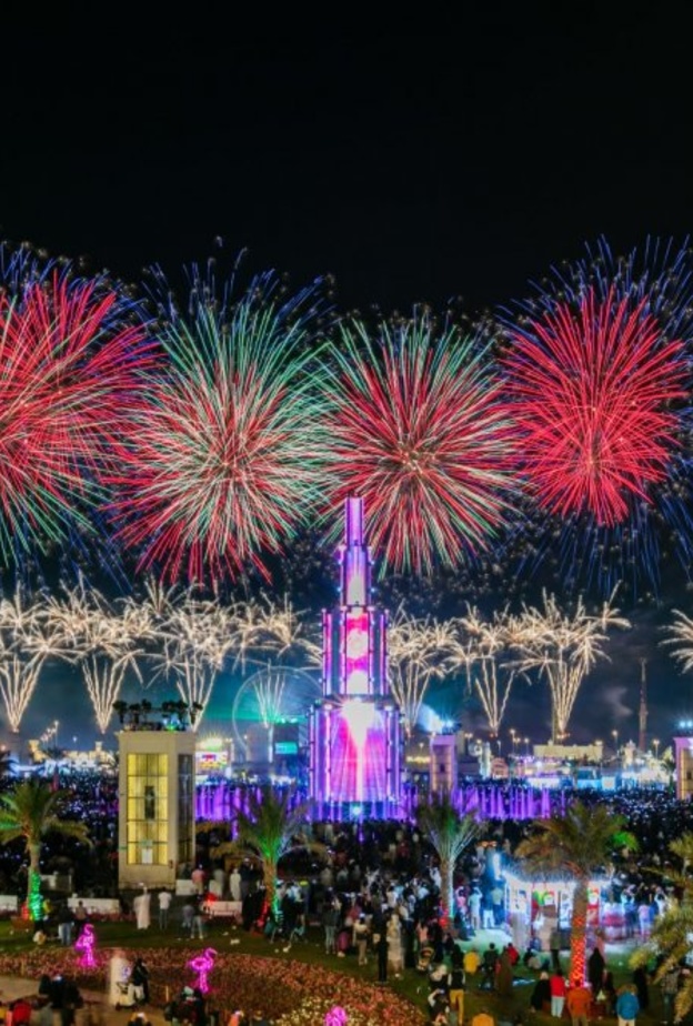 رقمين قياسيين عالميين لمهرجان الشيخ زايد  - المصدر وكالة أنباء الإمارات