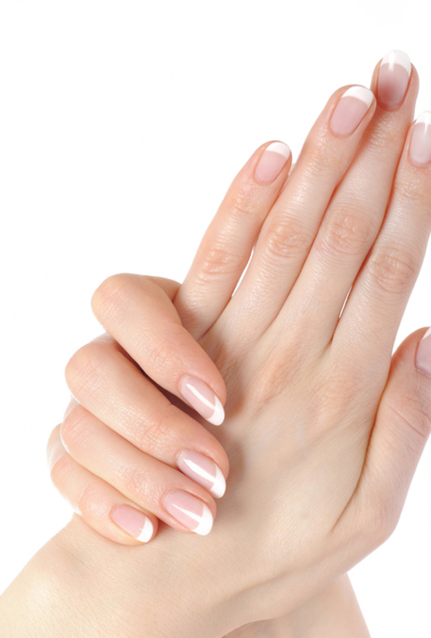 طريقة علاج تكسر الاظافر