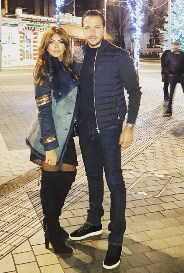  أمل بوشوشة مع زوجها