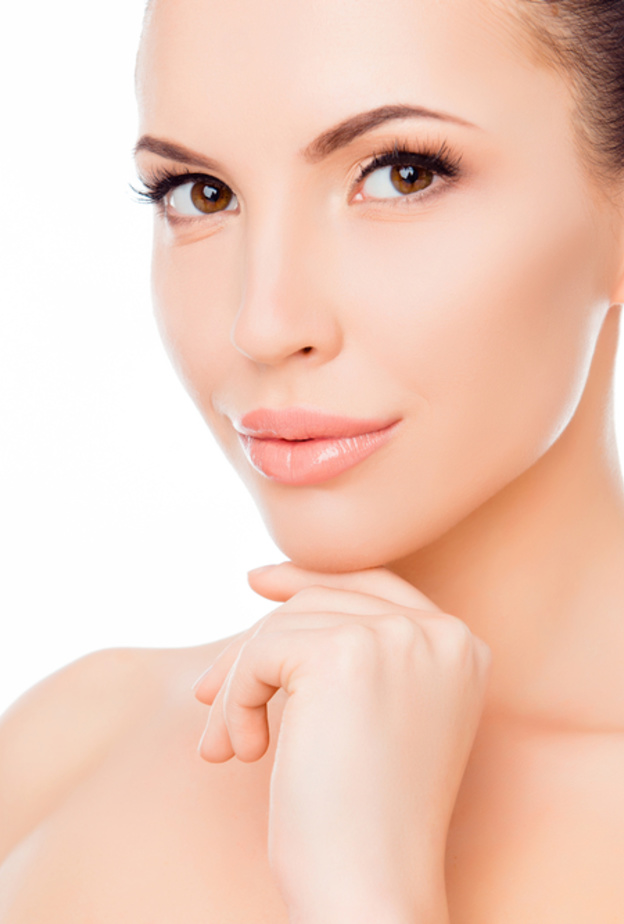 عملية تجميل الذقن تعمل على تحسين ملامح الذقن والرقبة وخط الفك