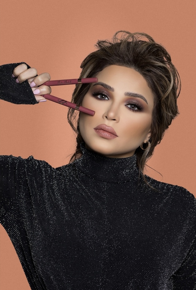 نهى نبيل تقدم مشروعها الأكبر بالألوان