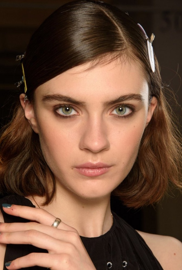  أجمل ألوان المناكير الباردة لهذا الموسم