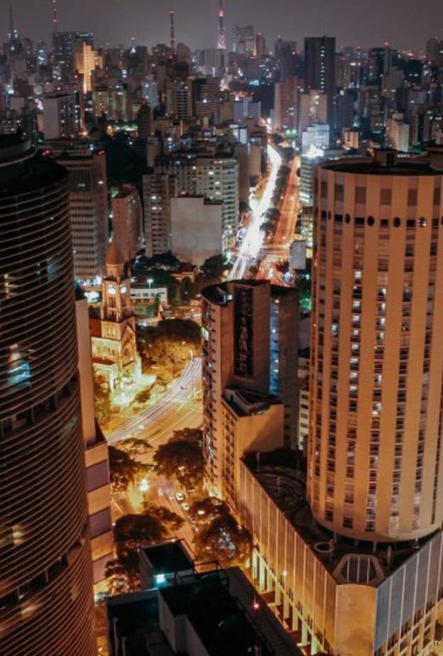 مبنى Edifício Copan.. أجمل معالم ساو باولو السياحية الهندسية -Ralph Spegel