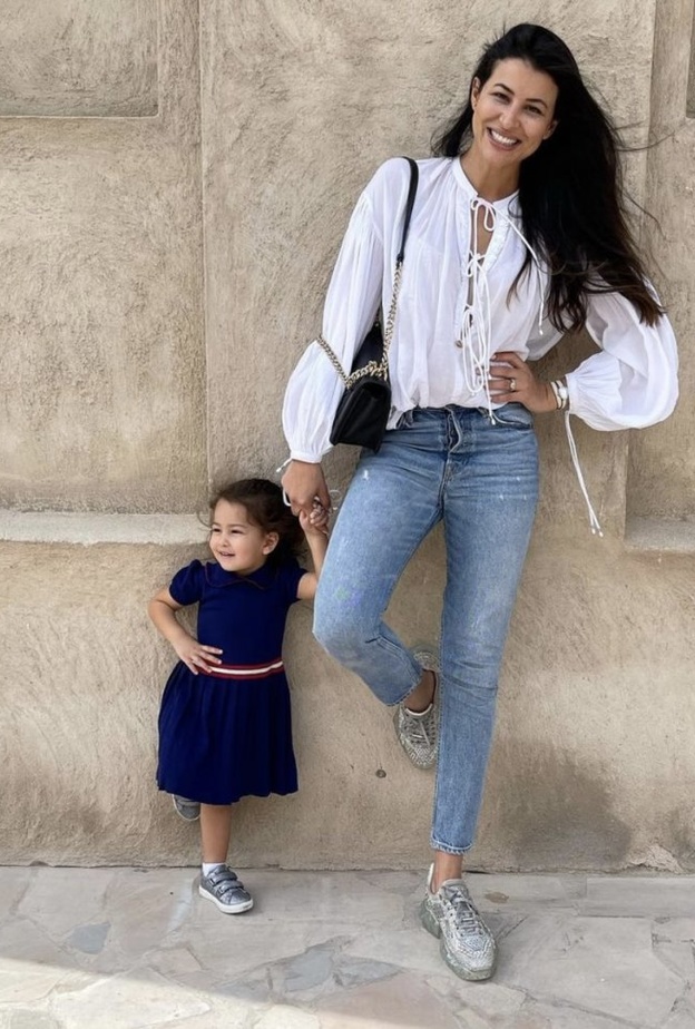 صورة لطيفة نشرتها ريم السعيدي برفقة ابنتها