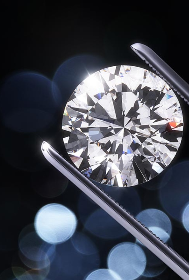 ‏10 حقائق قد لا تعرفها عن حجر الماس صديق المرأة