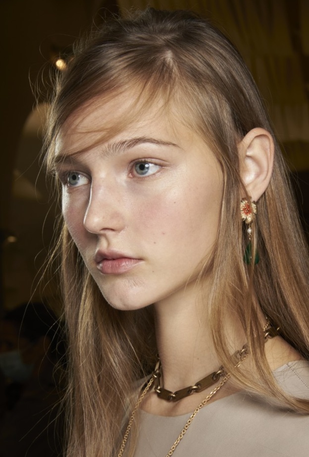 الوان البلاشر المناسب حسب لون البشرة وطريقة استخدامه 2021