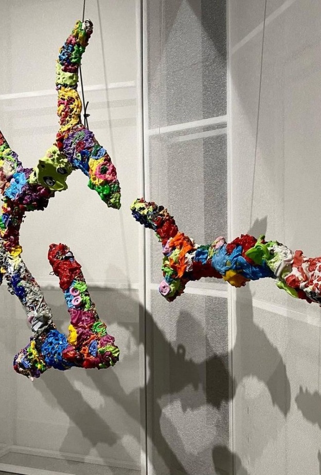 عمل الفنان حمود العطاوي المصدر