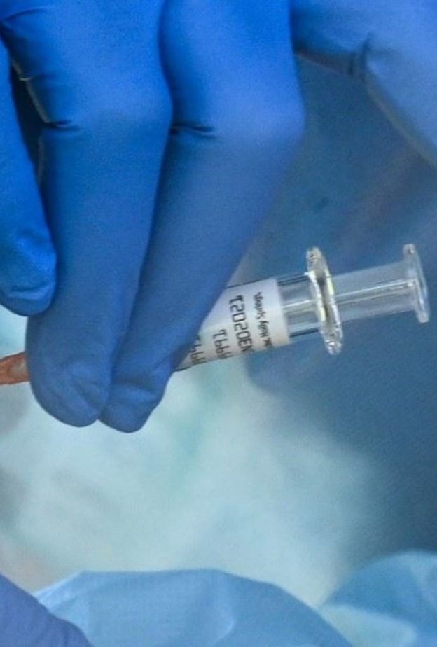 صحة دبي تتوسع في عملية تقديم لقاح كورونا وتوكد مجانيته