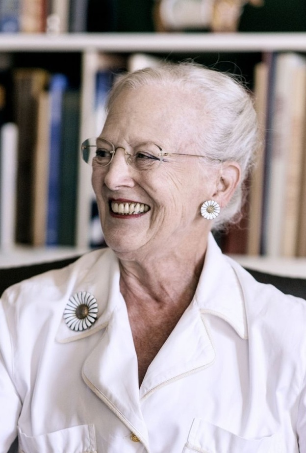 من الدنمارك إلى البحرين.. من هم أفراد العائلات الملكية اللذين تلقوا اللقاح ضد ‏الكورونا؟ ‏