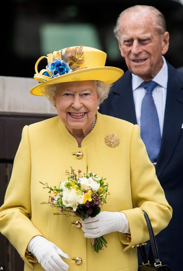 ملكة بريطانيا ستعود لمهامها الرسمية