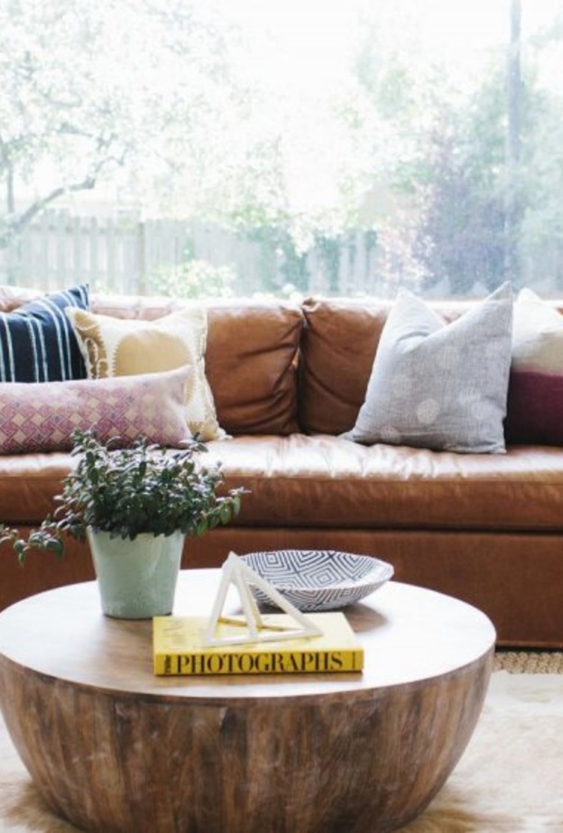 الكنب الجلدي لمسة من الفخامة في الديكور