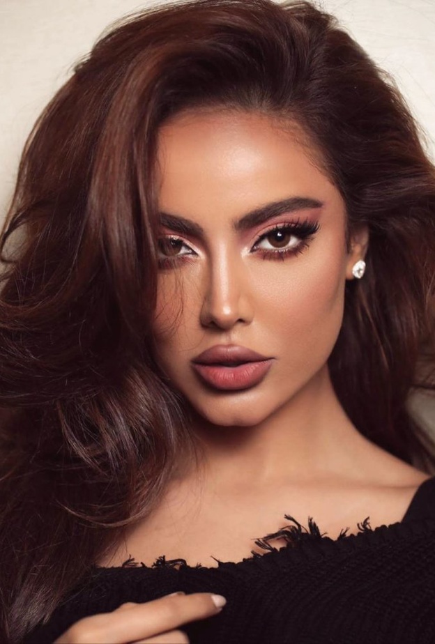 فاطمة المؤمن  ب نيو لوك الشعر القصير