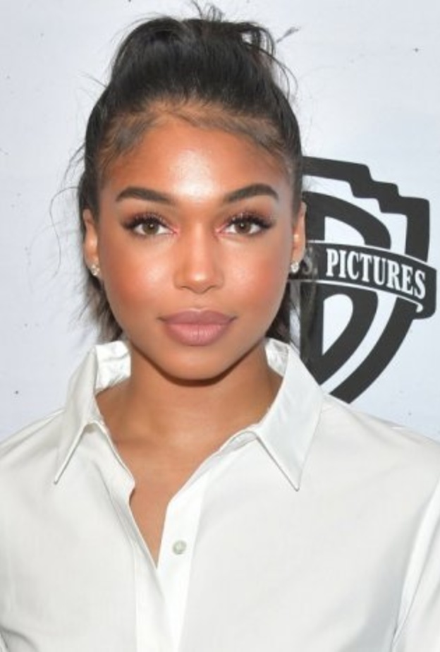 مايكل بي جوردان ولوري هارفي يعلنان ارتباطهما الرسمي ..بالصور