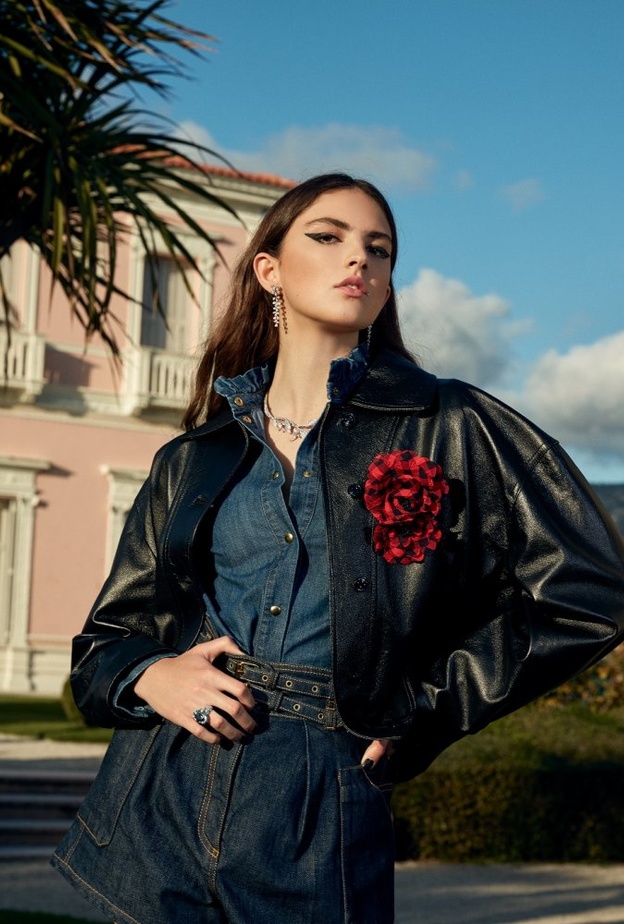 مجموعات "ريزورت" في جلسة تصويرية خاصة بـ"هي" - Cap Ferrat 