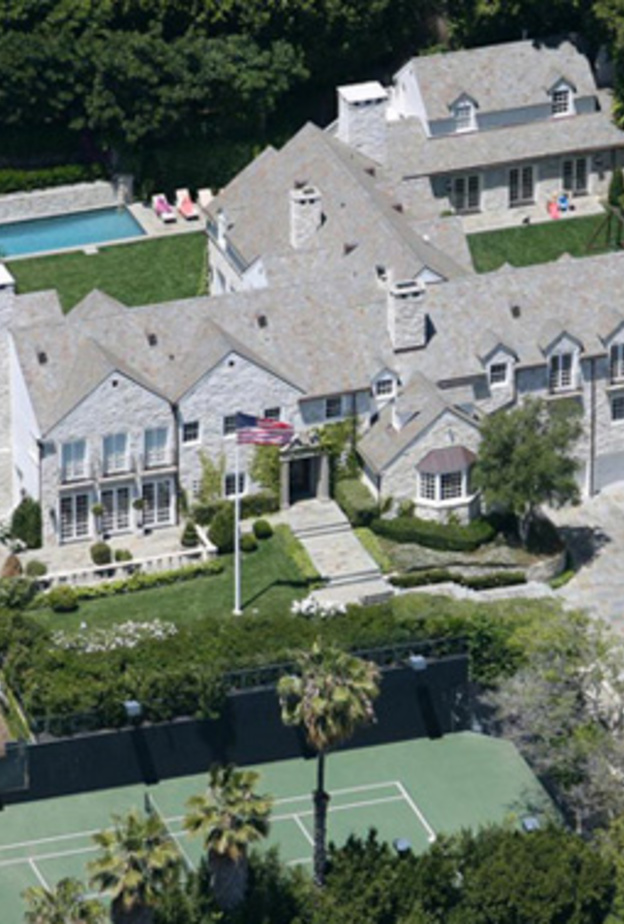  منزل توم كروز في بيفرلي هيلز في كاليفورنيا