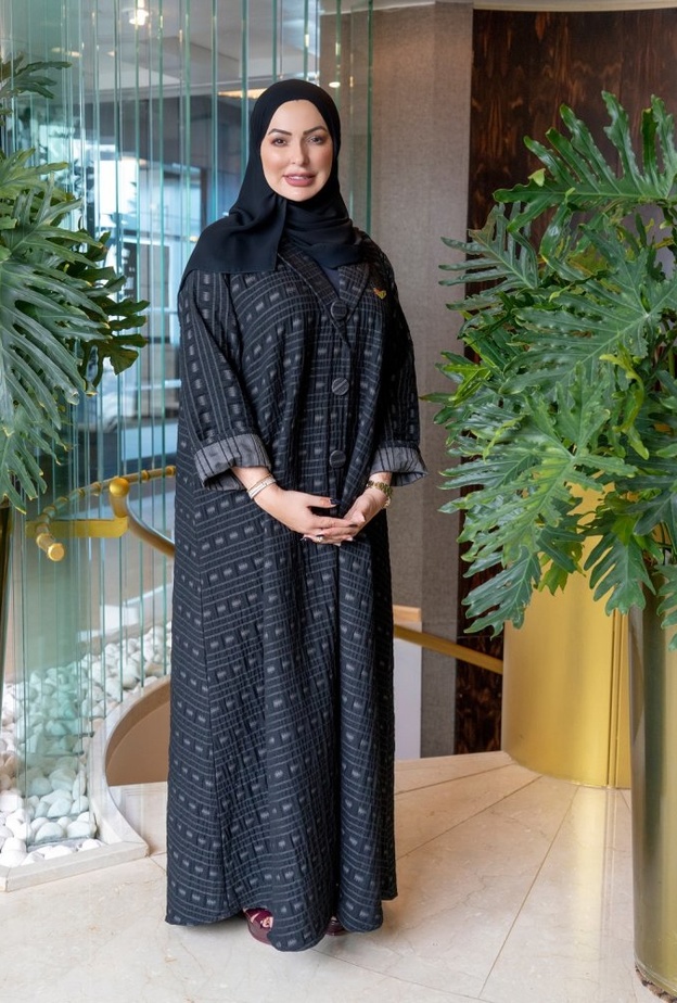 أول باحثة إماراتية في الذكاء العاطفي الدكتورة مايا الهواري