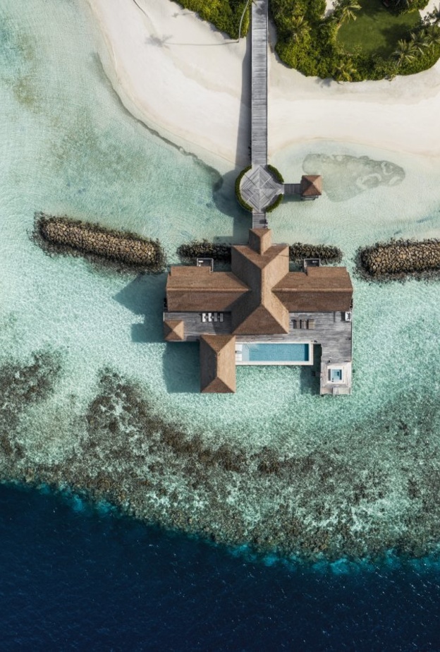 Bedroom Overwater Villa_Aerial TopDown