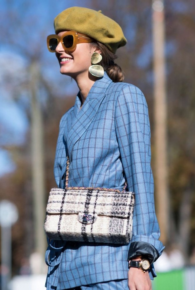 خيارات شبابية ملفتة في قبعة البيريه موضة هذا الموسم