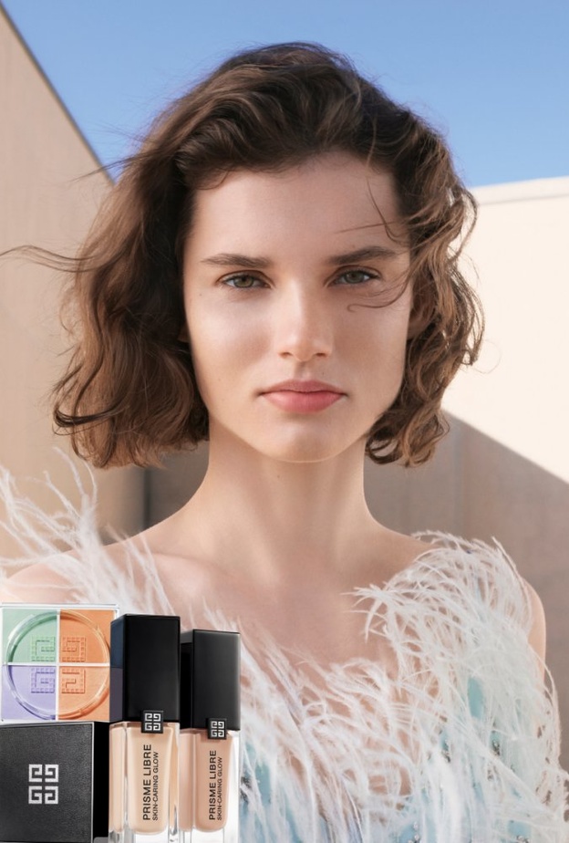 فاونديشن بريسم ليبر سكين كيرينغ غلو Prisme Libre Skin Caring Glow