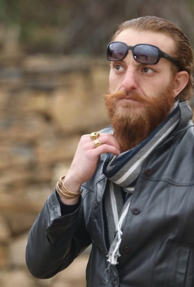 اويس مخللاتي 