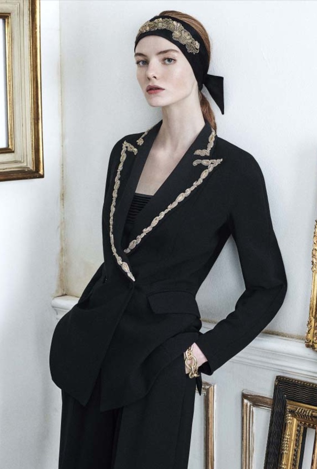 بدلة رسمية باللون الاسود من Max Mara 