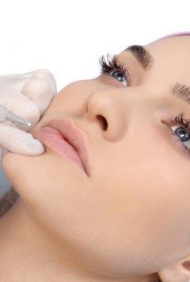 أفضل طرق تكبير الشفايف بدون الفيلر والبوتوكس