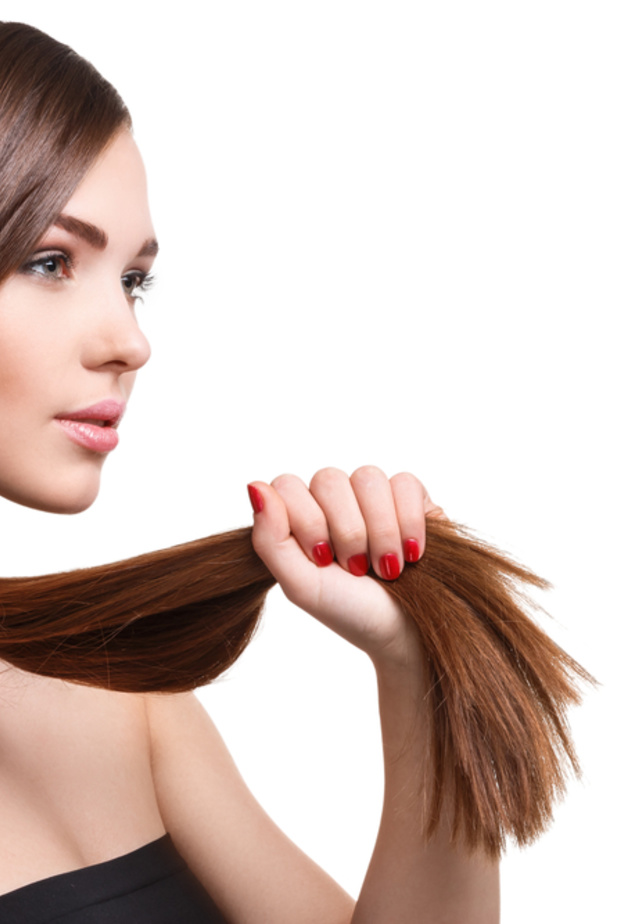 4 نصائح طبيعية للعناية بالشعر في فصل الشتاء