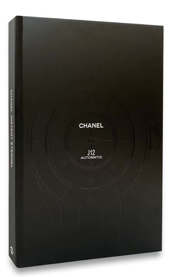 كتاب Chanel Eternal Instant