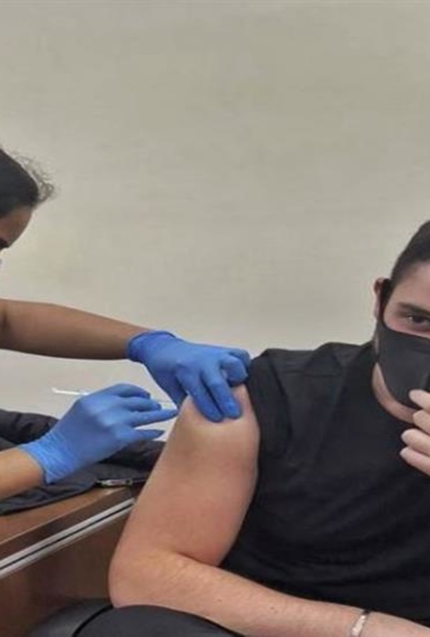 النجم اللبناني عاصي الحلاني