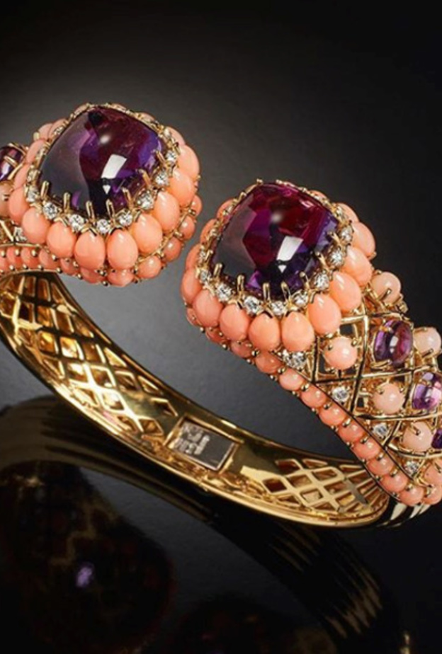 اسوارة من فيسكيتي Veschetti