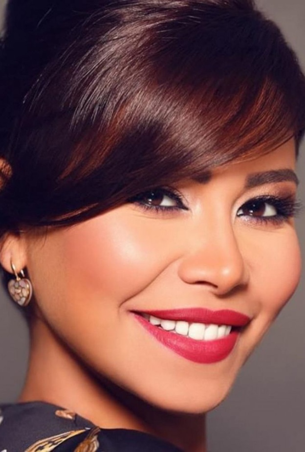 مكياج مثالي يناسب صاحبات البشرة السمراء من وحي شيرين عبد الوهاب