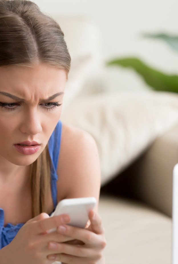  لماذا يتجاهل الخطيب خطيبته- الظروف المادية